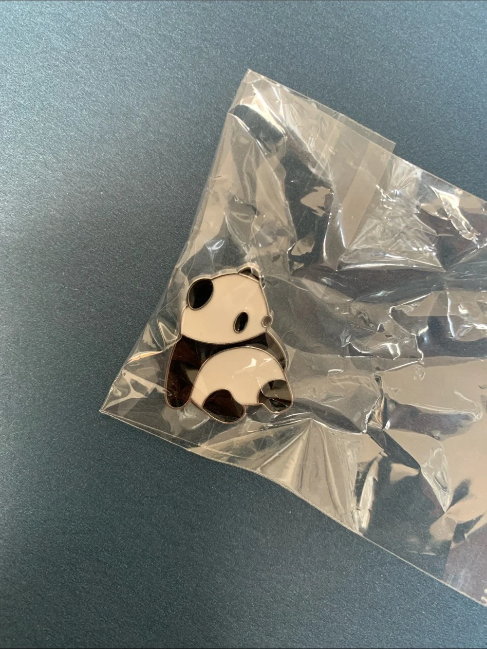 Elegant & Stylish Cute Panda Enamel Brooch Pin for Women. Brand new. Size: 1x1.5